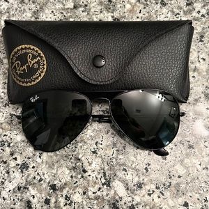 Black Ray-Ban aviator sunglasses